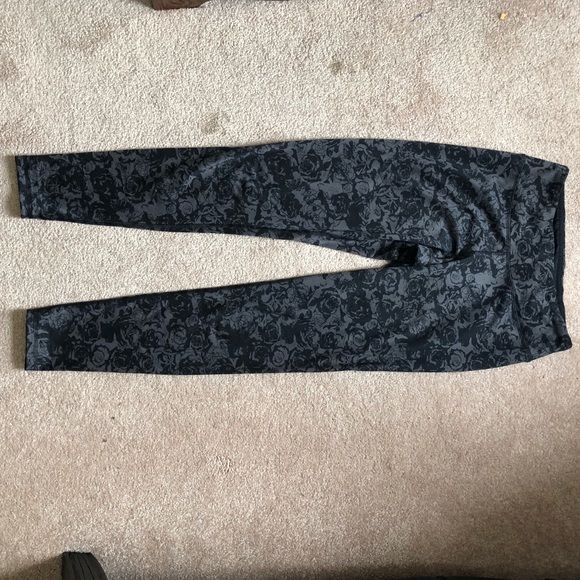 Floral Calia Look a Like Workout Legging - Picture 1 of 6